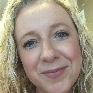 Meet your Posher, Nina